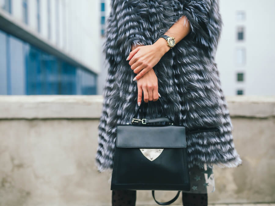 コーチを高く売るには